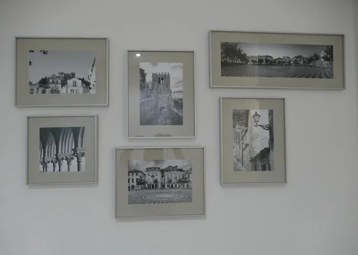 Eca - Centro Historico Лейрия